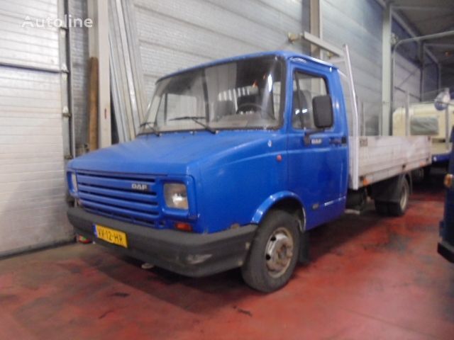 camion plateau < 3.5t DAF 400