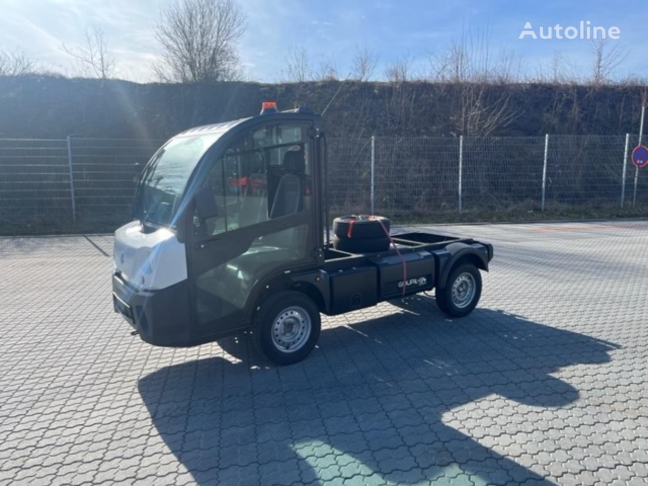 Elektrofahrzeug Goupil G 4 Transporter Kleinfahrzeug camión caja abierta < 3.5t