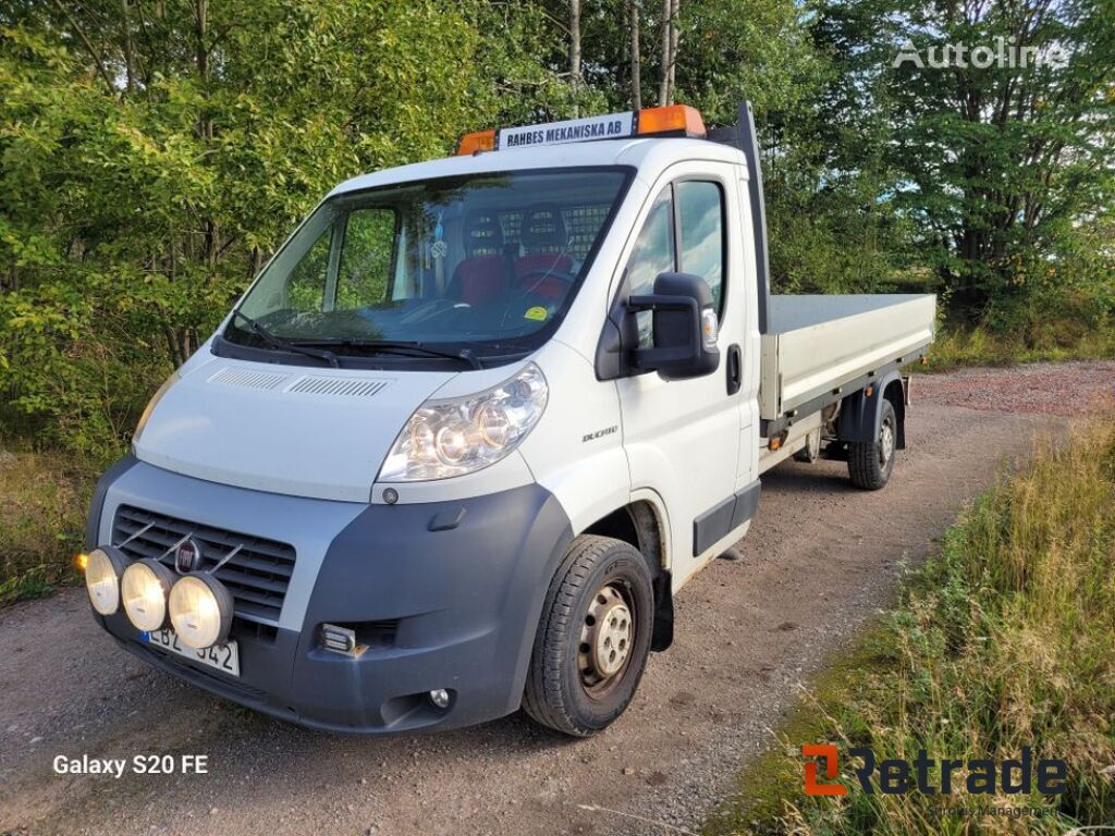 FIAT Ducato kamion s ravnom platformom < 3.5t