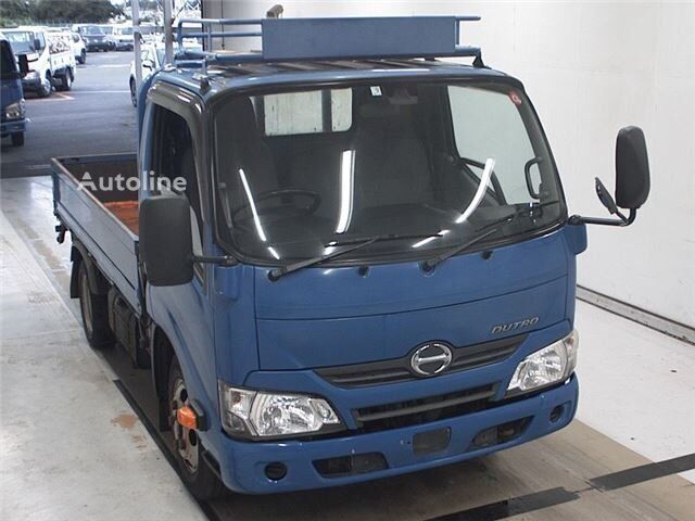 Hino DUTRO flatbed truck < 3.5t