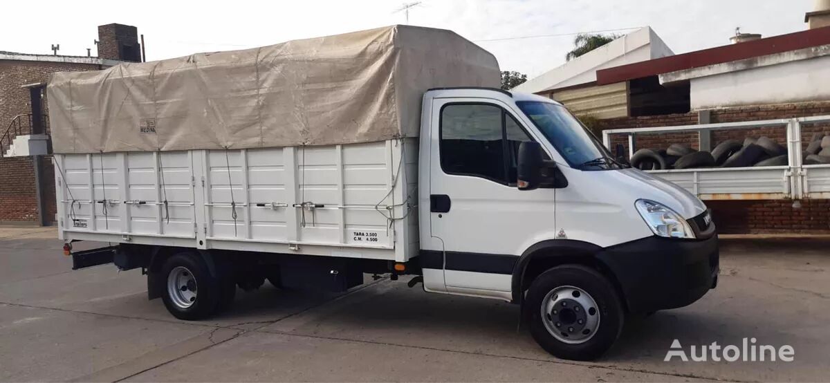 IVECO Daily flatbed truck < 3.5t