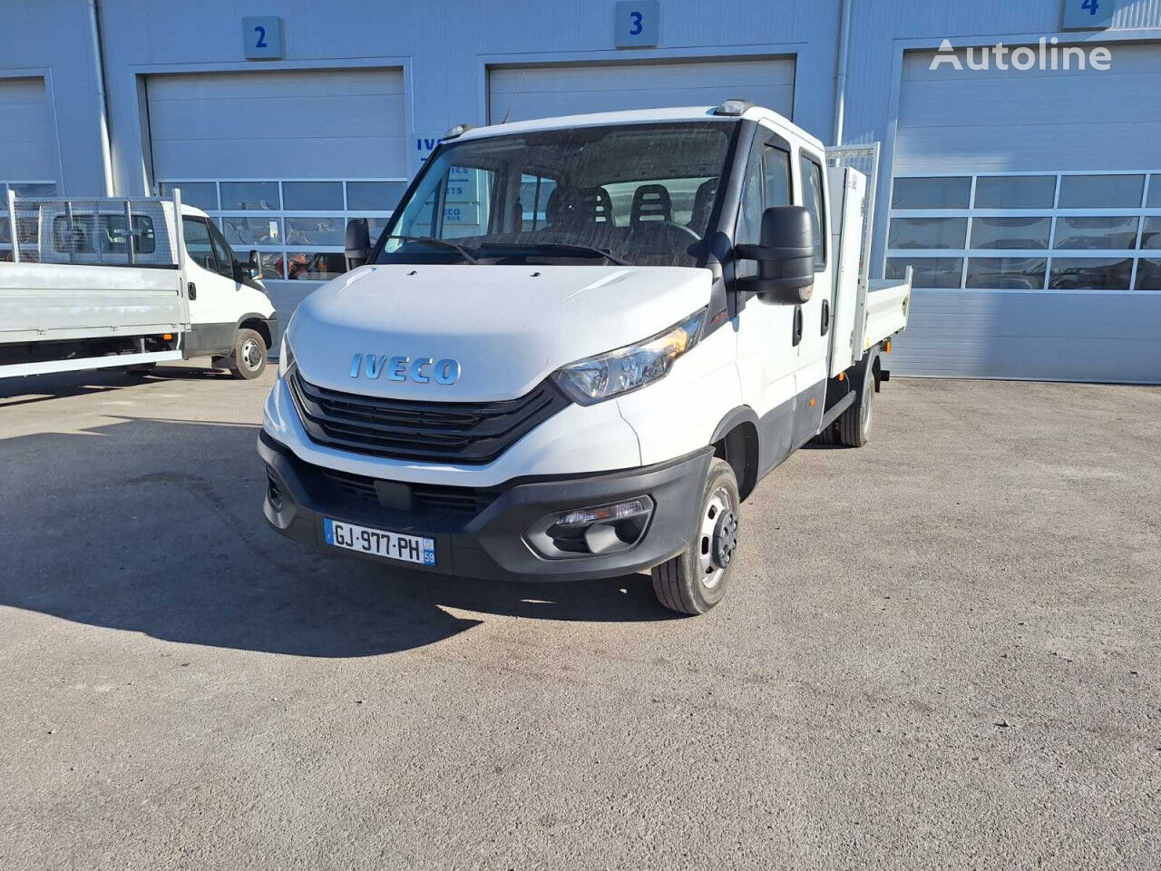 IVECO Daily 35C16H3.0D flatbed truck < 3.5t