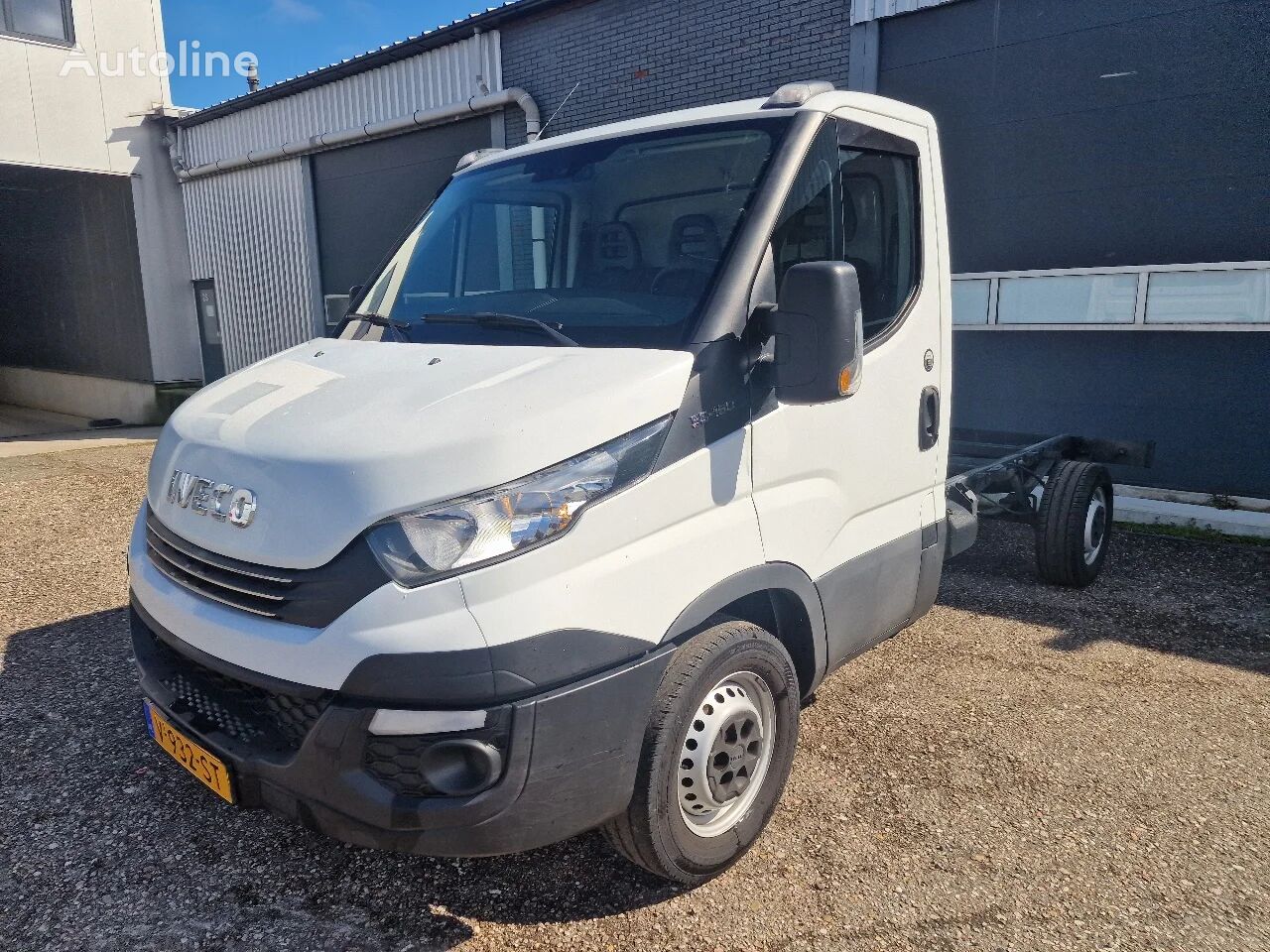 IVECO Daily 35S16 Apk 10-2024 flatbed truck < 3.5t