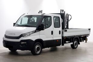 IVECO Daily 35S18 Doka flatbed + crane HIAB T-CLX 013 open laadbak vrachtwagen < 3.5t