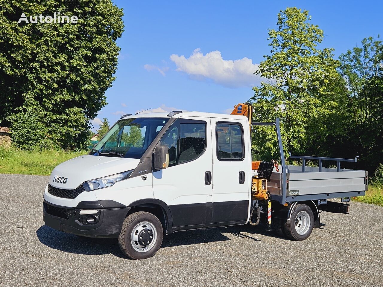 camion plateau < 3.5t IVECO Daily 35c-15 Doka flatbed + crane Effer