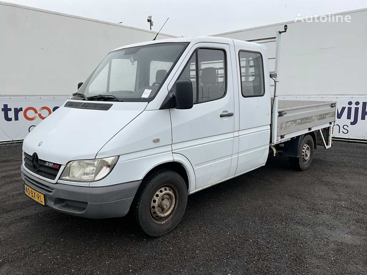 Mercedes-Benz Sprinter kamion s ravnom platformom < 3.5t