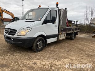 Mercedes-Benz Sprinter 319 CDI avolavakuorma-auto < 3.5t