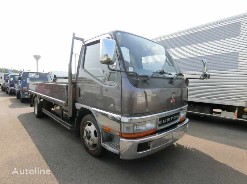 Mitsubishi CANTER 平ベッドトラック（3.5t未満）