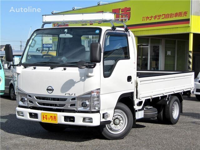 camion plateau < 3.5t Nissan ATLAS