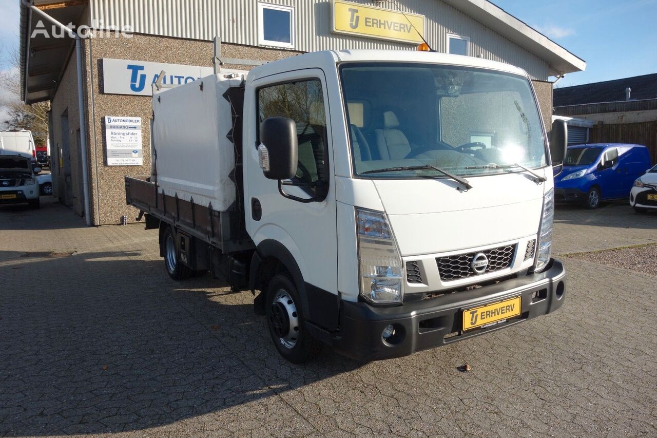 Nissan Cabstar 2,5D 2900 camión caja abierta < 3.5t