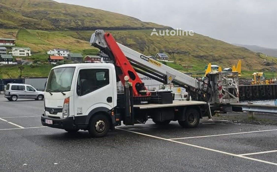 Nissan Cabstar 35.13 camión caja abierta < 3.5t - Autoline