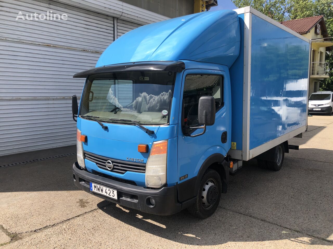 Camião de caixa aberta < 3.5t Nissan Cabstar 35.15 a venda | Autoline BR Camião de caixa aberta < 3.5t Nissan Cabstar 35.15 - Autoline