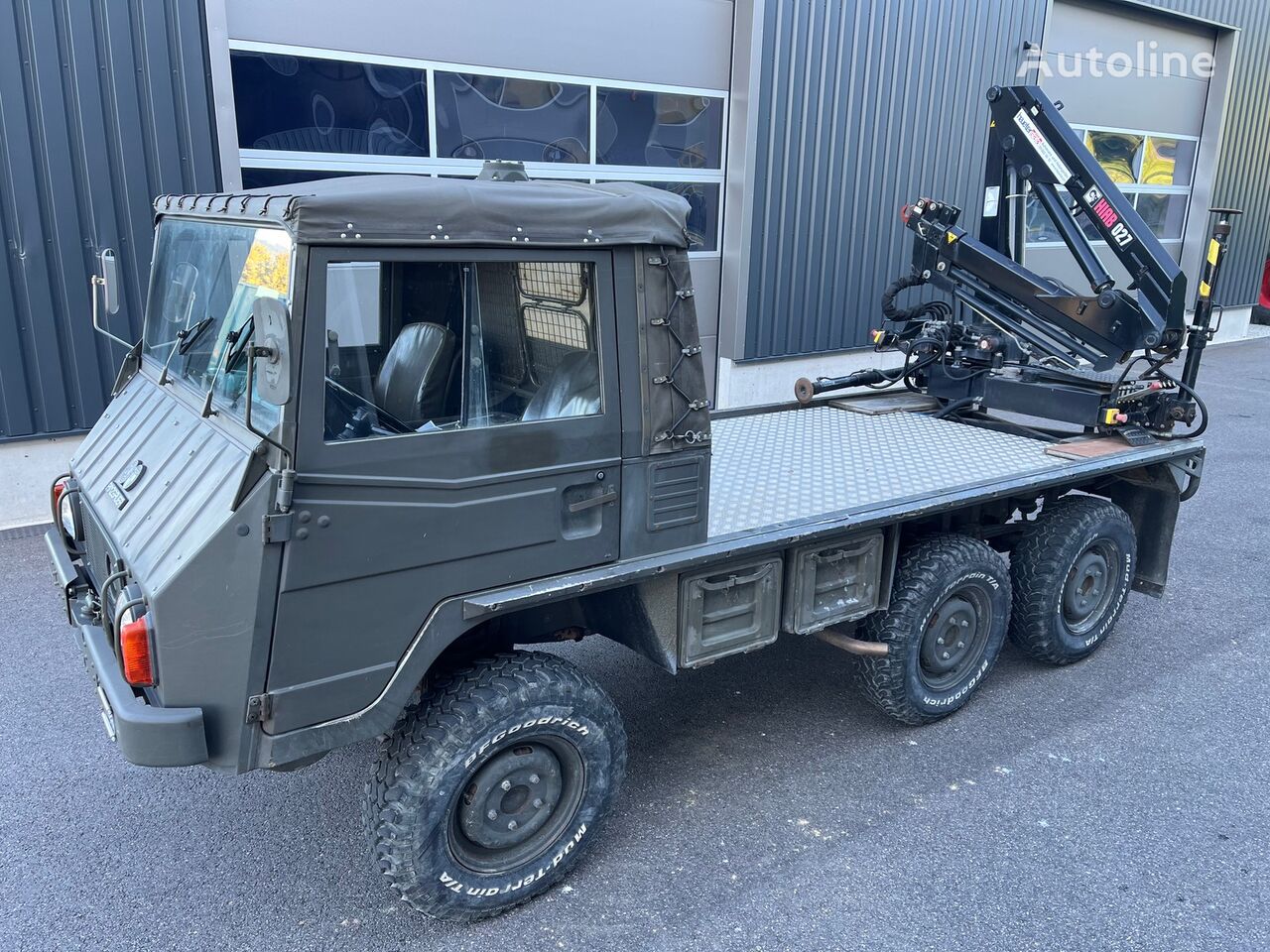 Steyr STEYR-PUCH Pinzgauer  Platform + crane Hiab 027 6x6 bortu kravas automašīna < 3.5t