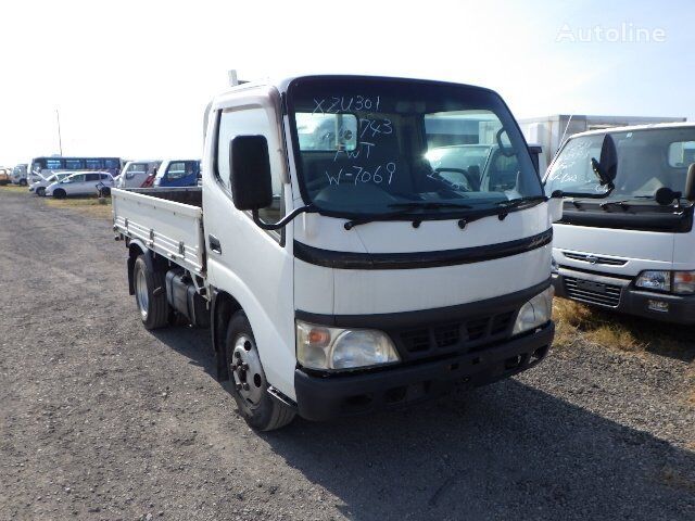 Toyota DYNA camión caja abierta < 3.5t