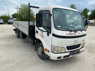 Toyota Dyna 150 - Pritsche  kamion s ravnom platformom < 3.5t