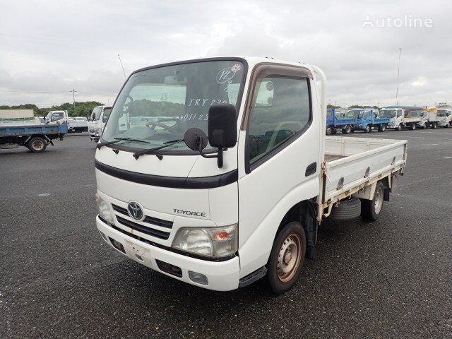 Toyota TOYOACE flatbed truck < 3.5t