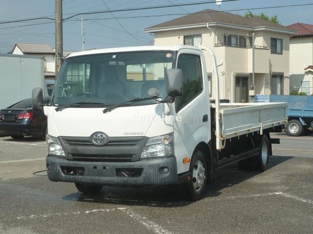 camion plateau < 3.5t Toyota TOYOACE