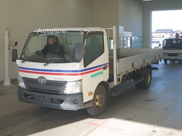 Toyota TOYOACE flatbed truck < 3.5t