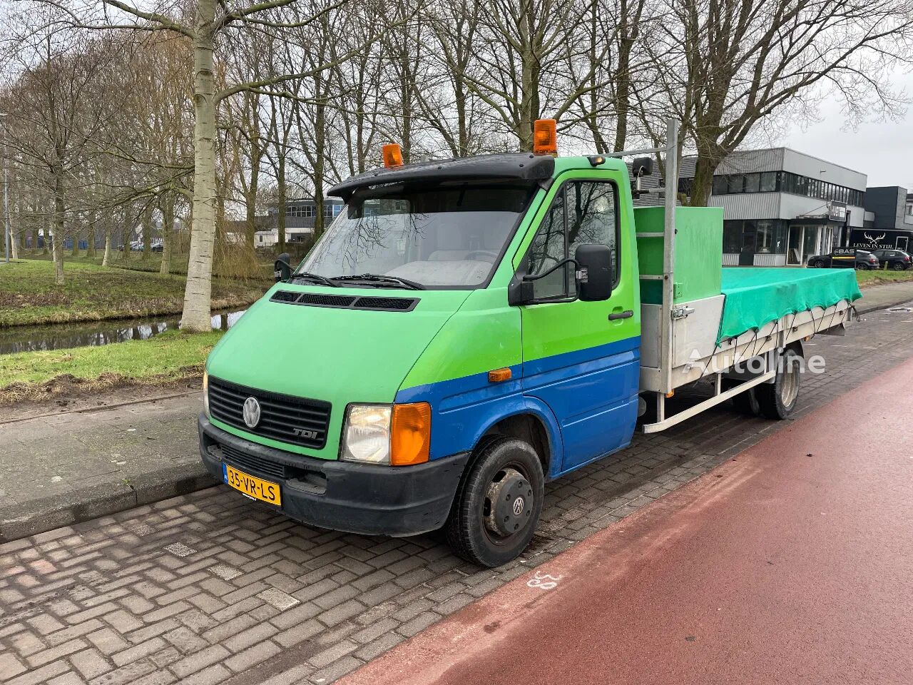 Volkswagen LT46 open laadbak 75kw 5 cilinder flatbed truck < 3.5t