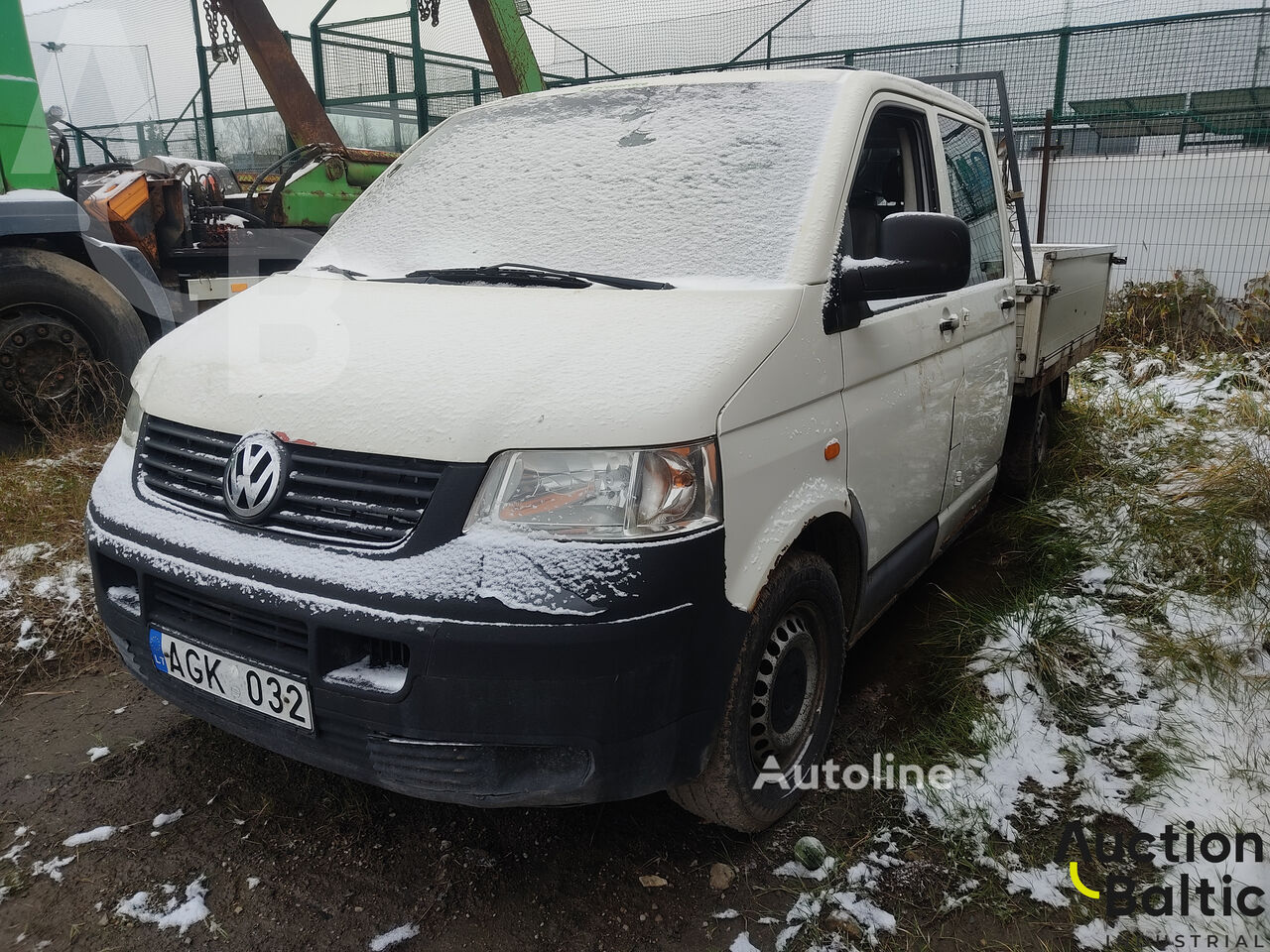 Volkswagen Transporter flatbed truck < 3.5t