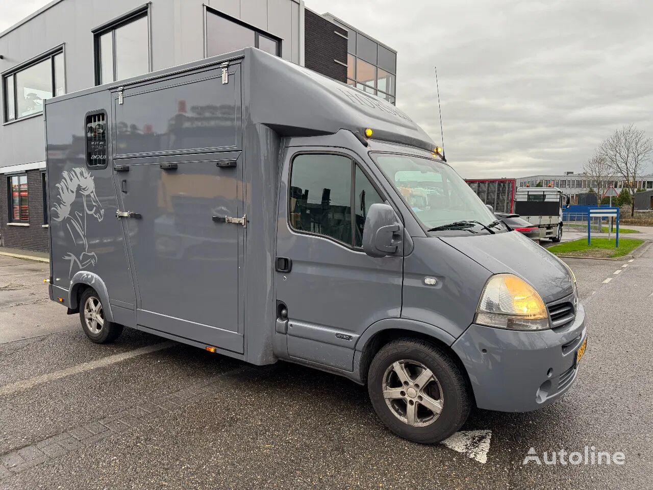 Nissan INTERSTAR MARGE AUTO - 2 HORSES + ORIGINAL HOLLAND REGISTRATION transportador de caballos