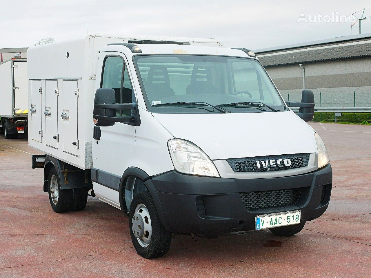 IVECO  DAILY 35C11 refrigerated truck < 3.5t