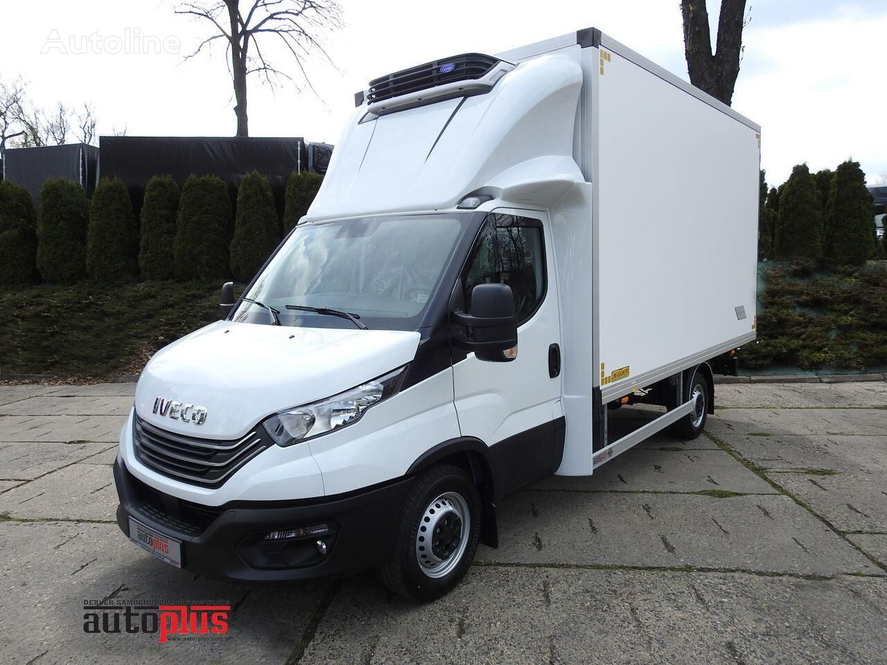 нов хладилен камион < 3.5т IVECO DAILY 35S16 NOWY KONTENER CHŁODNIA -10*C 8 PALET FUNKCJA GRZANIA