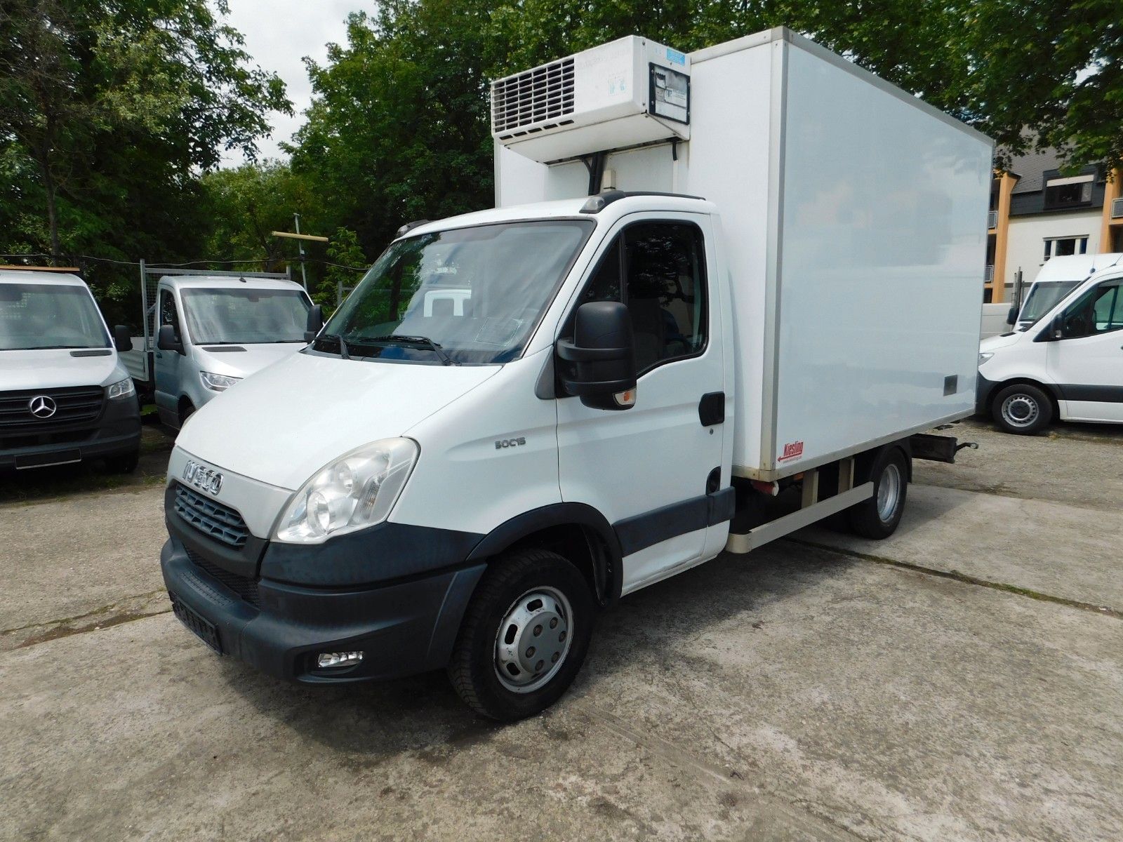 IVECO  Daily 50C15  Fridge Thermoking VM 305 kamion hladnjača < 3.5t