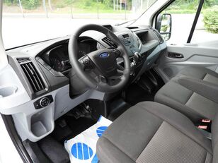 الميكروباصات شاحنة التبريد Ford TRANSIT FURGON CHŁODNIA  5*C KLIMATYZACJA  105KM [ U43031 ]