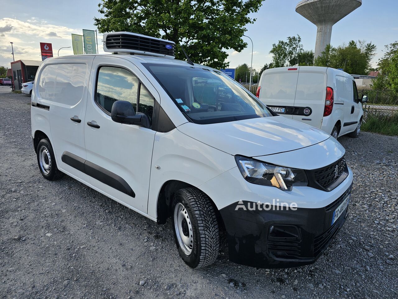 Prodaja Peugeot PARTNER 1,6 HDI CHLODNIA CARRIER KLIMA NAVI EURO6 minibusa hladnjače | Autoline ME Peugeot PARTNER 1,6 HDI CHLODNIA CARRIER KLIMA NAVI EURO6 minibus hladnjača - Autoline