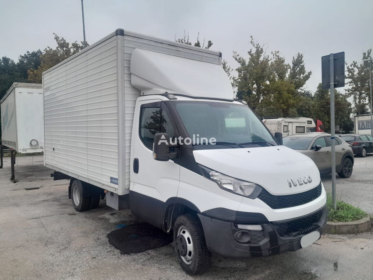 φορτηγό μουσαμάς < 3.5τ IVECO Daily 35C15