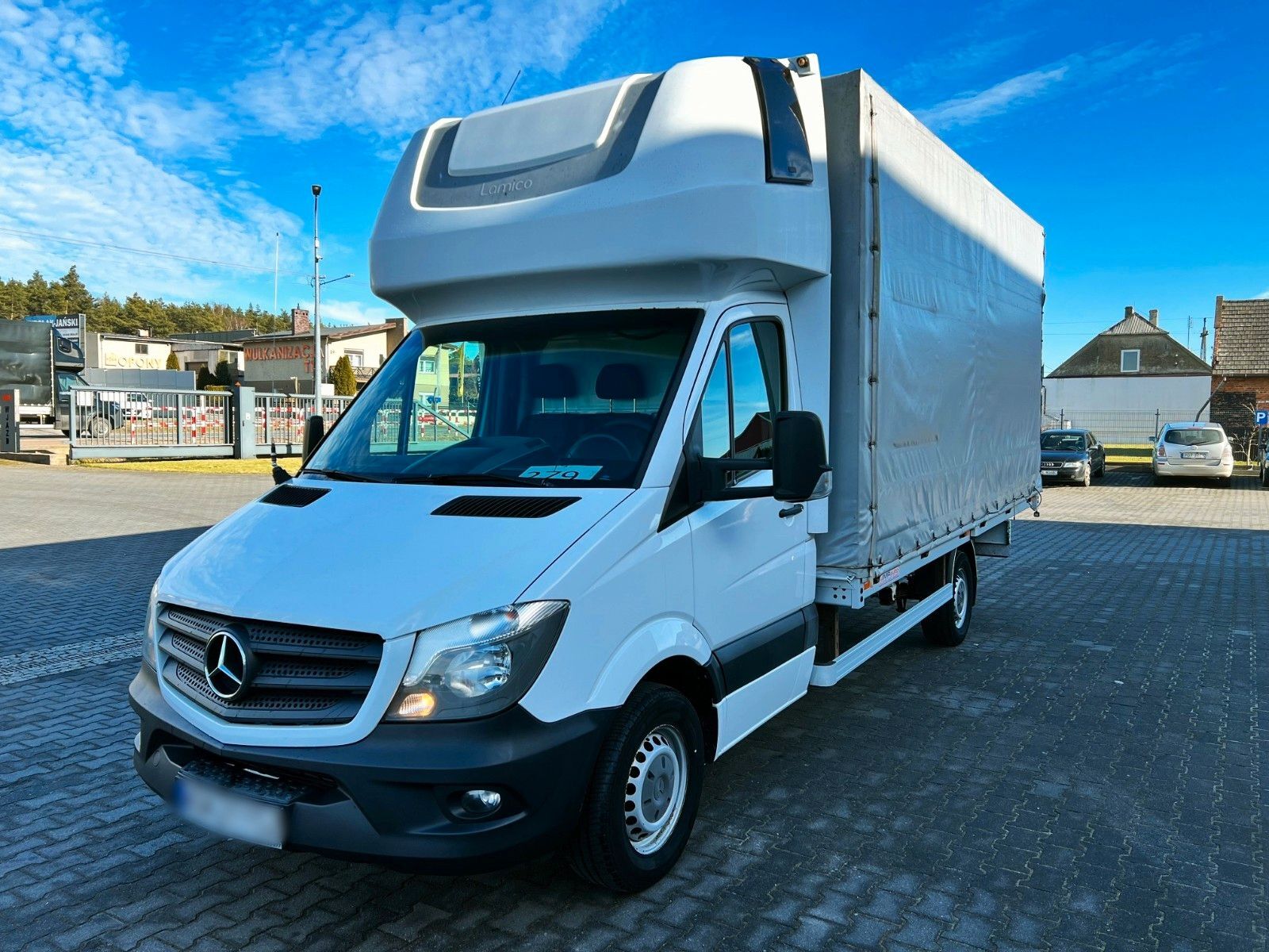 тентованный грузовик < 3.5т Mercedes-Benz Sprinter  319 CDI