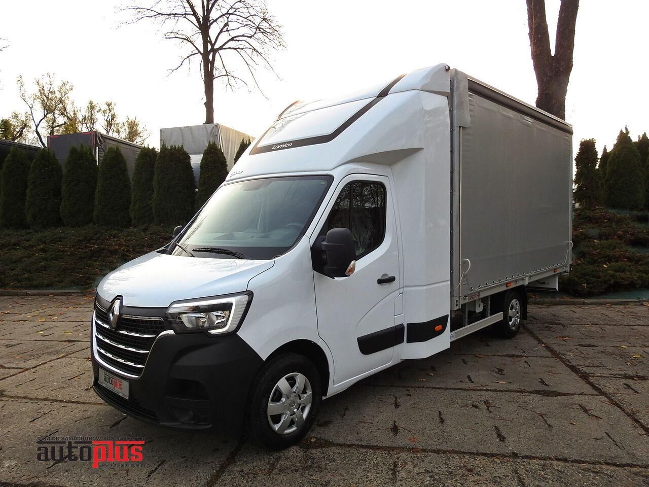 new Renault MASTER NOWY PLANDEKA 8 PALET WEBASTO TEMPOMAT KLIMATYZACJA LEDY  tilt truck < 3.5t