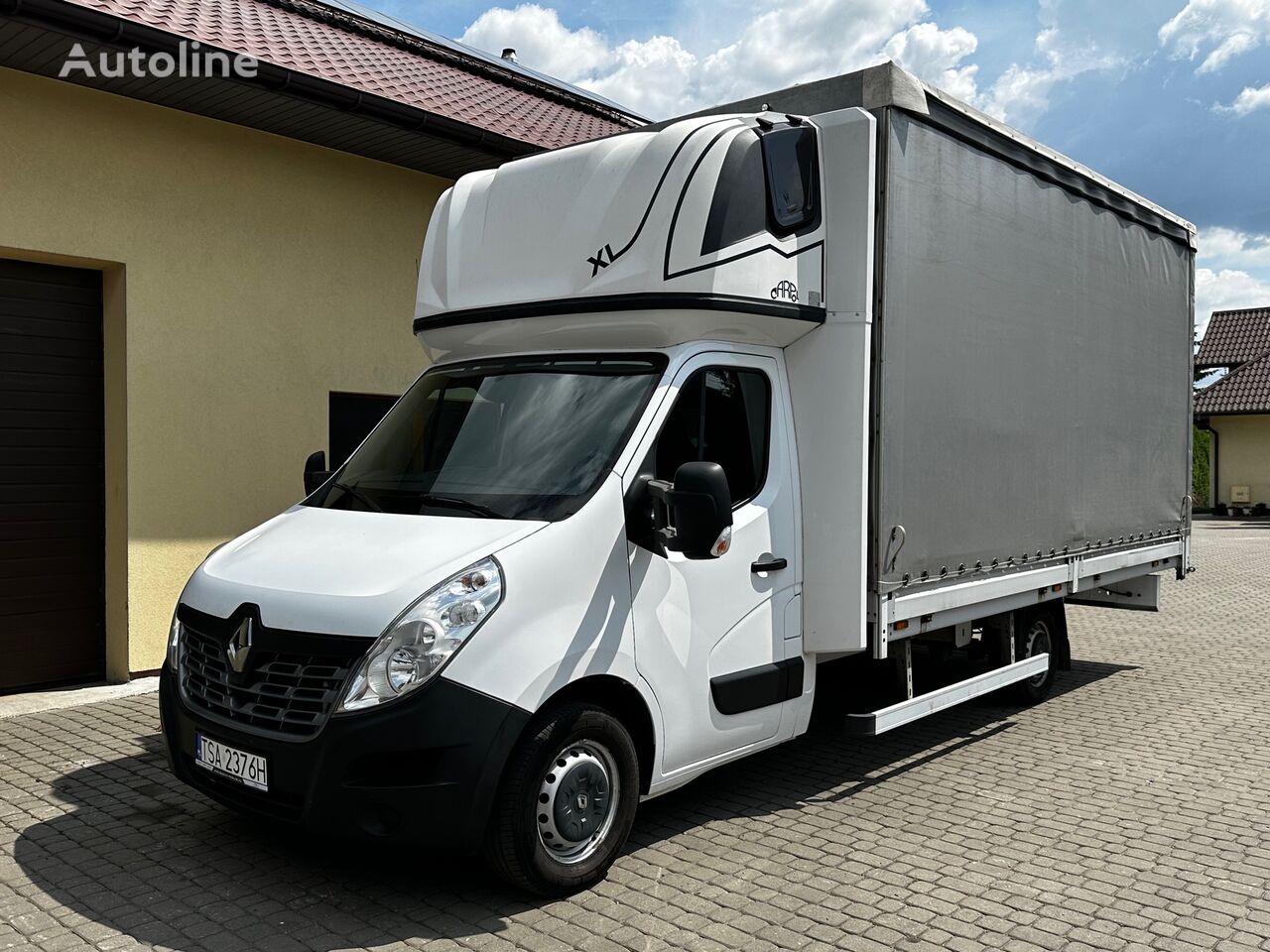 Renault Master tilt truck < 3.5t