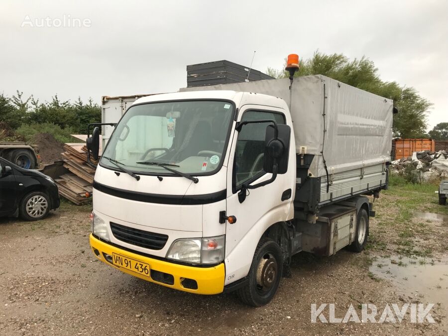 Toyota Dyna 150 kamion s ceradom < 3.5t