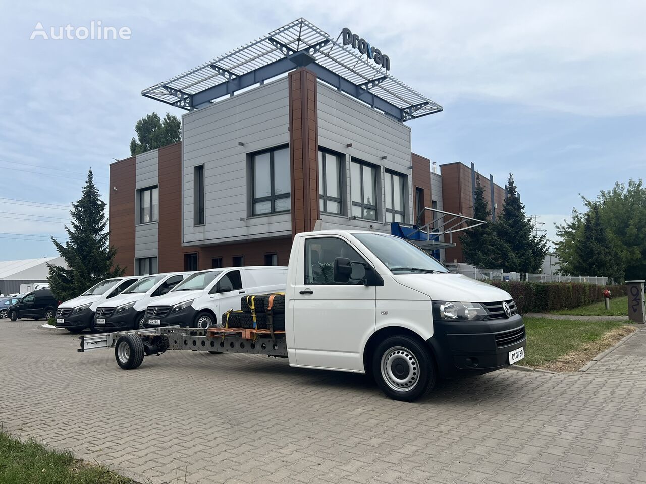 tractari auto < 3.5t Volkswagen TRANSPORTER 2,0 TDI 140HP DSG FAHRGESTELL TIEFRAHMEN TOP ZUSTAND