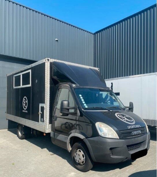 food truck < 3.5t IVECO Daily Food truck