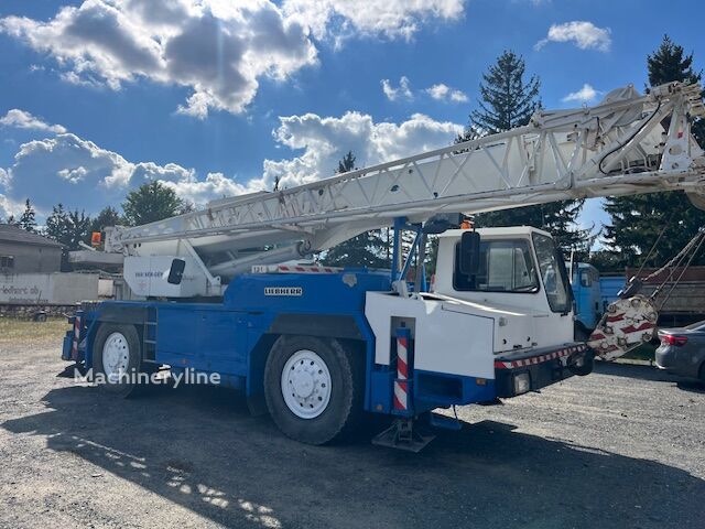 رافعة لجميع التضاريس Liebherr LTM 1025 - Machineryline