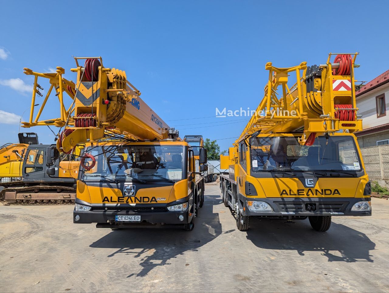 Cần cẩu mọi địa hình LiuGong 25 t PREMIUM VERSIYa/ AKTsIYa / V NAYaVNOSTI mới - Machineryline