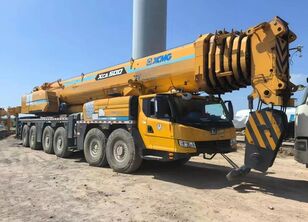 XCMG XCA300 all-terrain crane