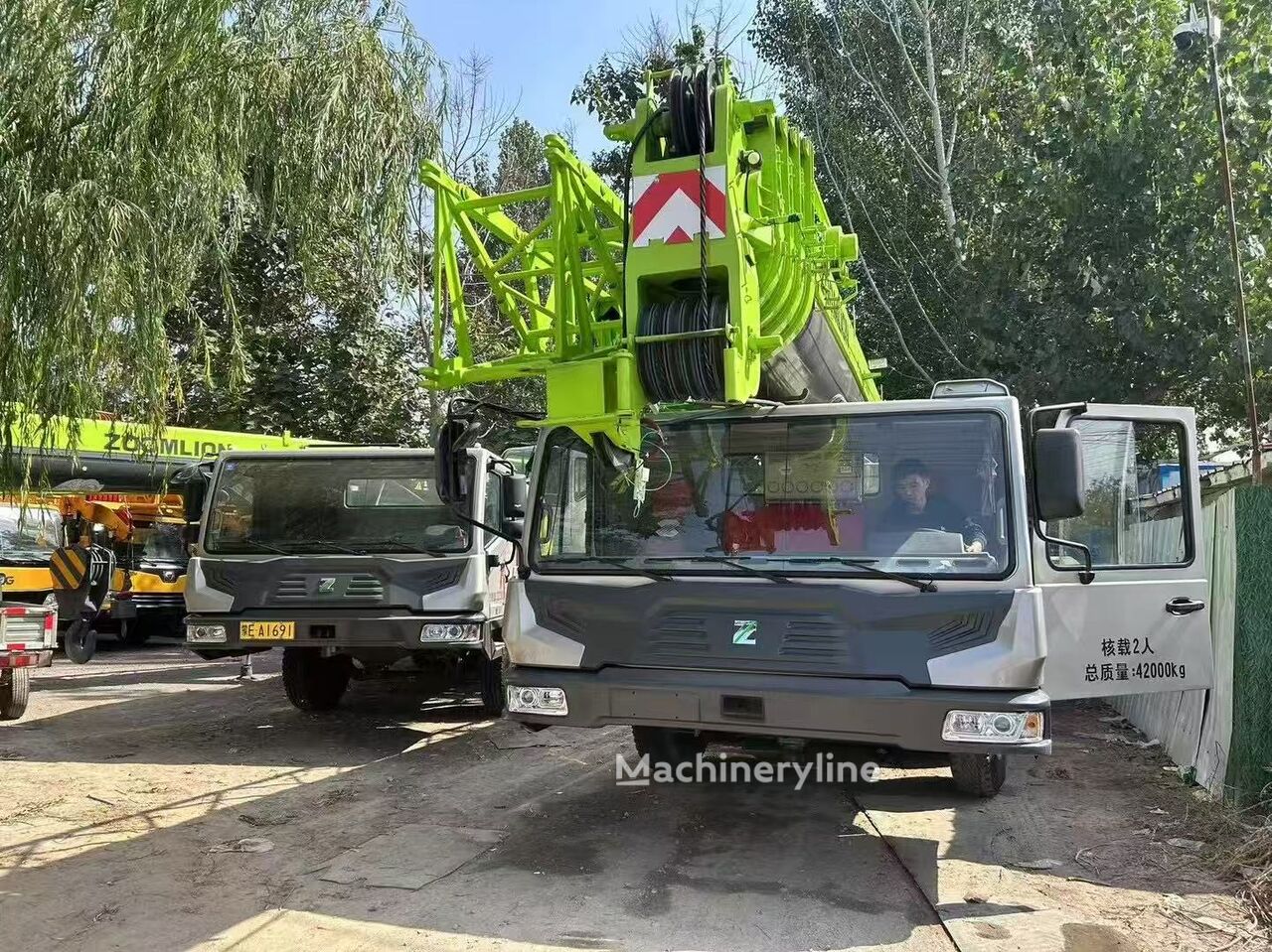 Zoomlion ztc800v 80t ShanghaiZoomlion 25t30t35t50t55t70t80t100t Crane All-Terrain-Kran - Machineryline