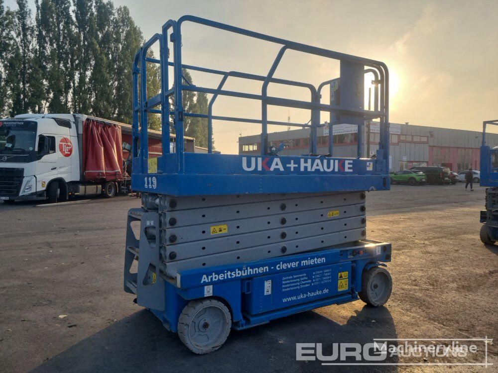 Genie GS-3246 bomlift