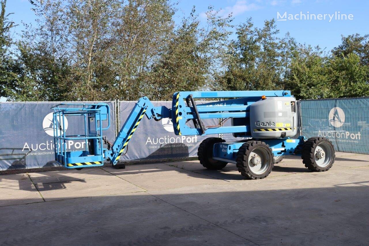 Genie Z-45/25 articulated boom lift