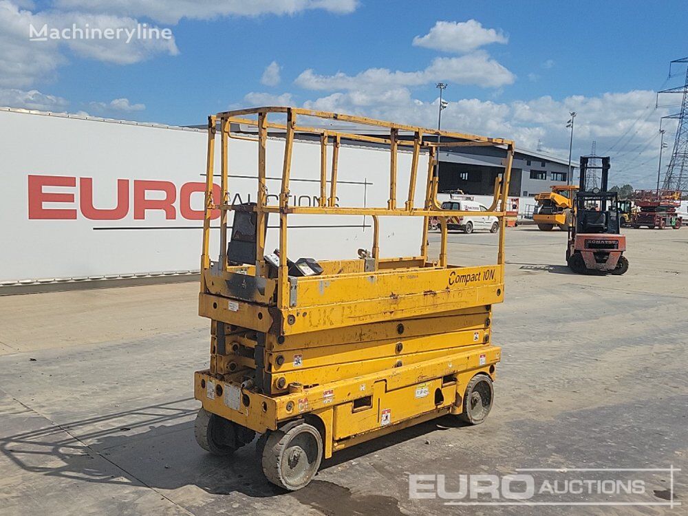 Haulotte Compact 10N articulated boom lift