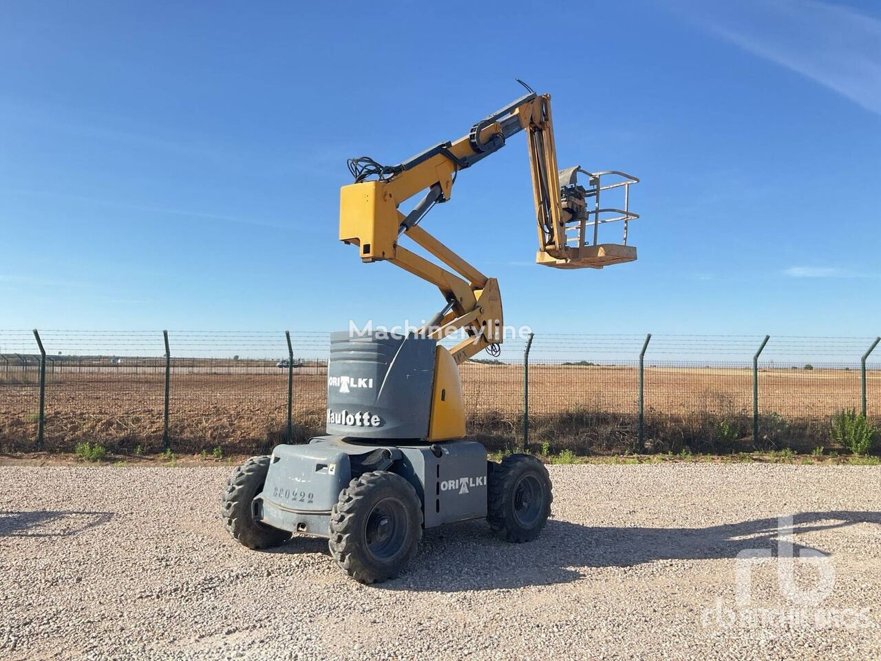 Haulotte HA12PX 4WD Diesel articulated boom lift