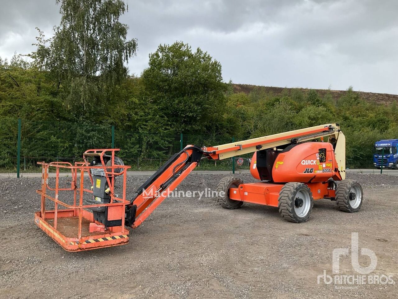 JLG 600AJ 4WD Diesel bomlift - Machineryline