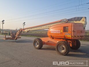 JLG 660 articulated boom lift