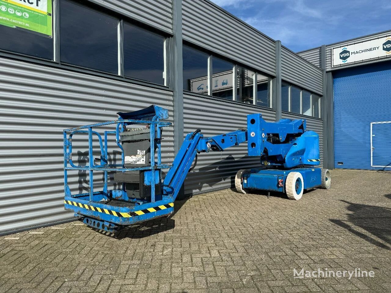 JLG E400AJPN Hoogwerker Knikarmhoogwerker articulated boom lift