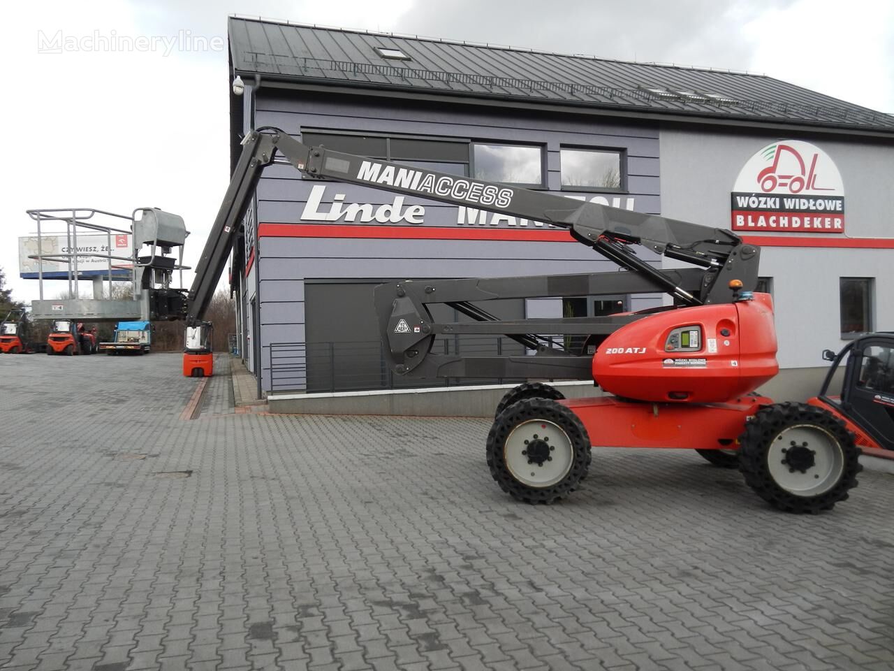 Manitou 200ATJ articulated boom lift