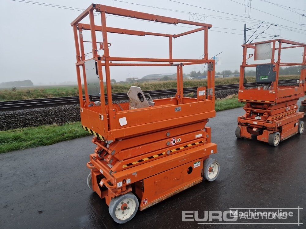 Skyjack SJIII 3219 articulated boom lift